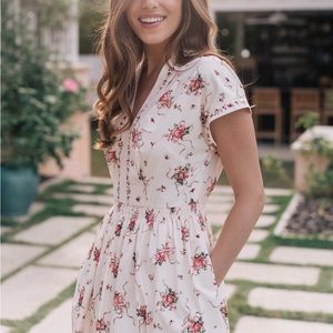 Gal Meets Glam Cecily